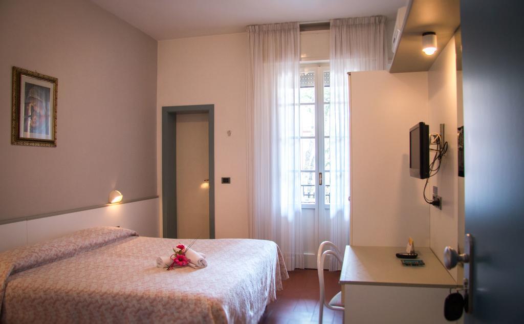 B&B Hotel Souvenir Cesenatico Szoba fotó