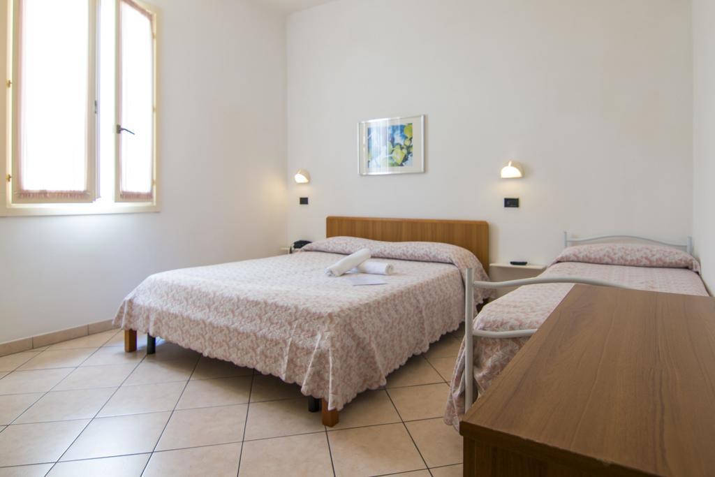 B&B Hotel Souvenir Cesenatico Szoba fotó